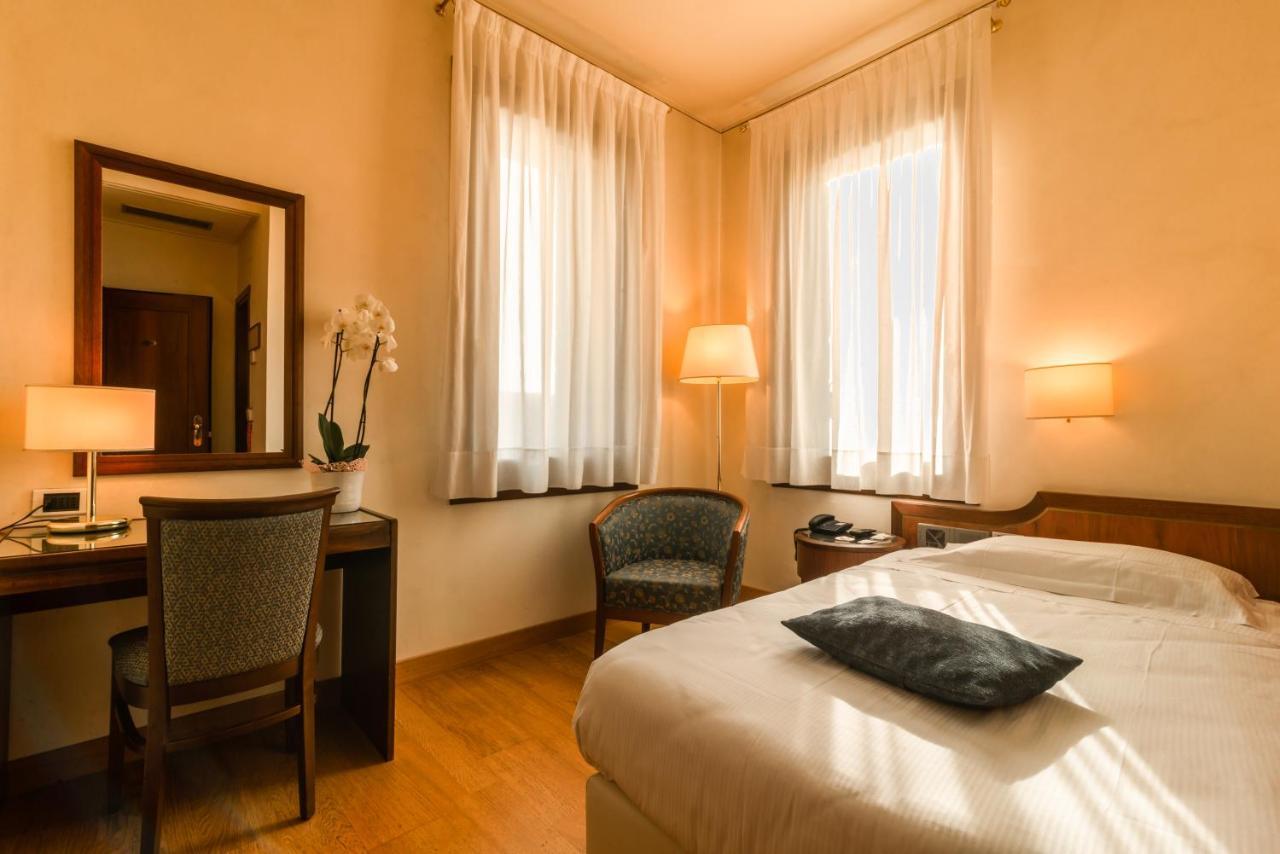 Hotel Alla Torre Castelfranco Veneto Exterior foto