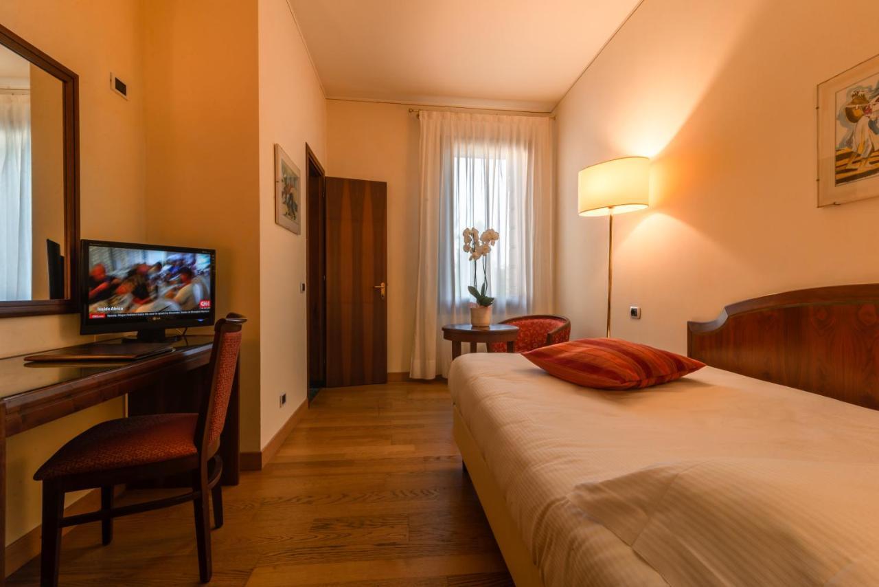 Hotel Alla Torre Castelfranco Veneto Exterior foto